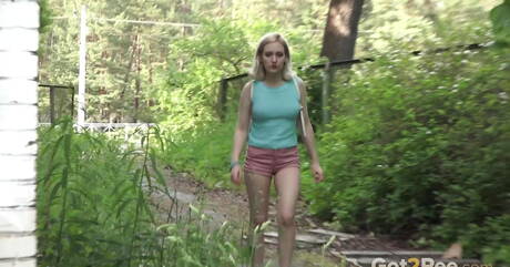 Got 2 Pee invite you to explore xxx pictures featuring Masha in watersport fantasy